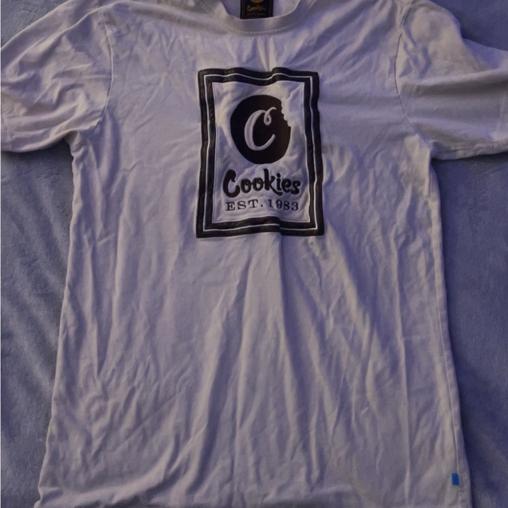 Creme/off white cookies shirt